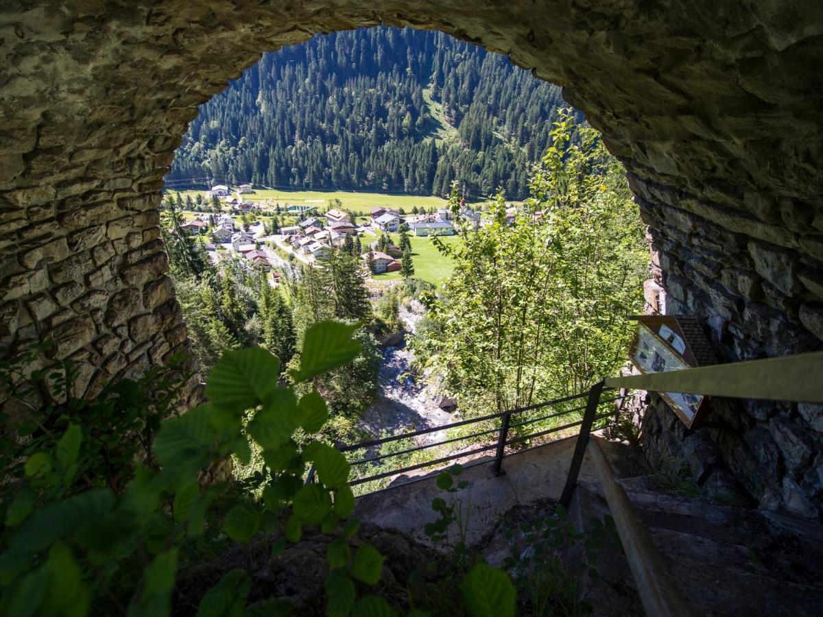 Alpine Lodge Kloesterle Am Arlberg Exterior foto